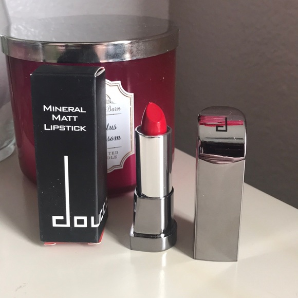 doucce lipstick